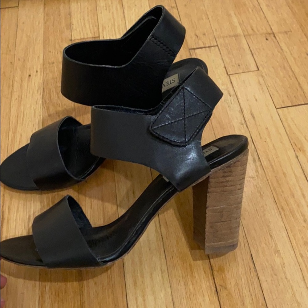 Steve Madden sandals